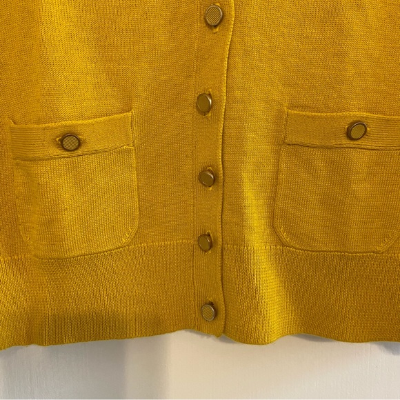 Banana Republic button down cardigan - Picture 3 of 6